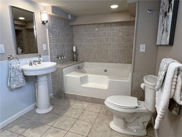 958 Paul Street, Hempfield Twp, PA 15601