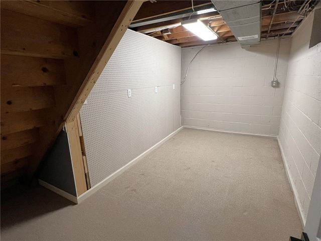 958 Paul Street, Hempfield Twp, PA 15601