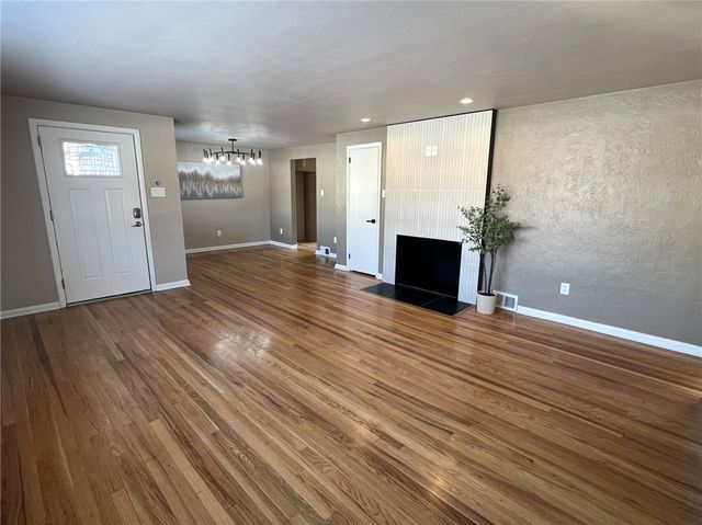 958 Paul Street, Hempfield Twp, PA 15601