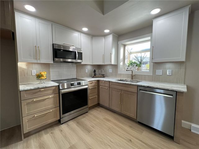 958 Paul Street, Hempfield Twp, PA 15601