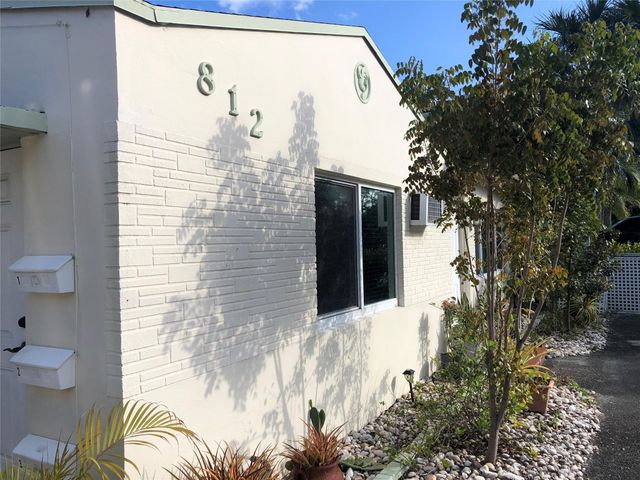 812 NE 15 Avenue, Fort Lauderdale, FL 33304