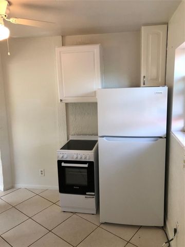 812 NE 15 Avenue, Fort Lauderdale, FL 33304