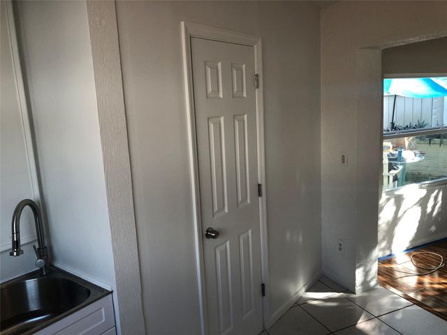 812 NE 15 Avenue, Fort Lauderdale, FL 33304