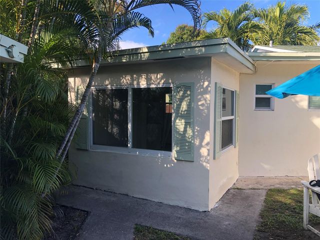 812 NE 15 Avenue, Fort Lauderdale, FL 33304