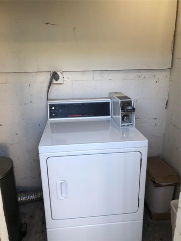 812 NE 15 Avenue, Fort Lauderdale, FL 33304