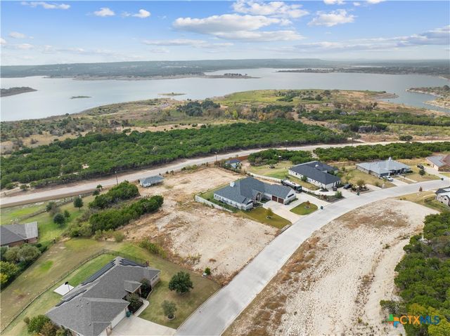 1926 Fall Creek Drive, Harker Heights, TX 76548