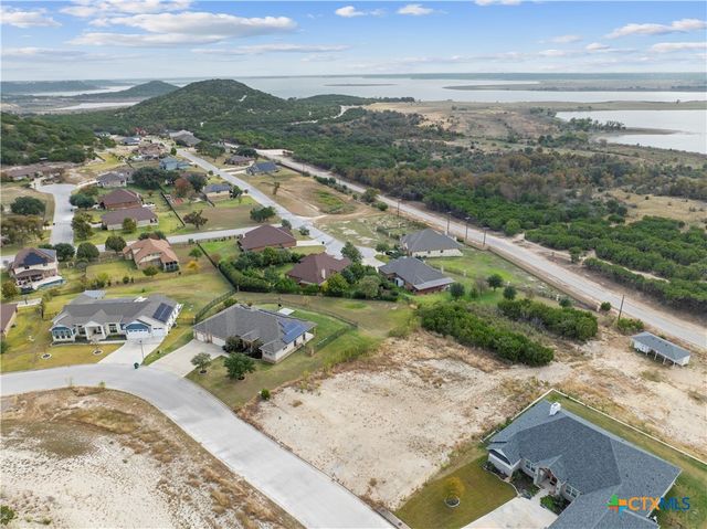 1926 Fall Creek Drive, Harker Heights, TX 76548