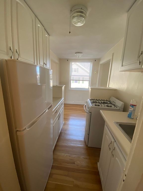 66 Lake Ave 2-5, Melrose, MA 02176