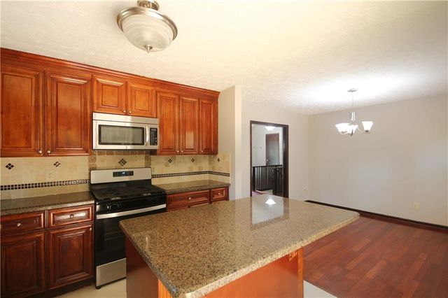 3310 Chastain Crossing, Marietta, GA 30066