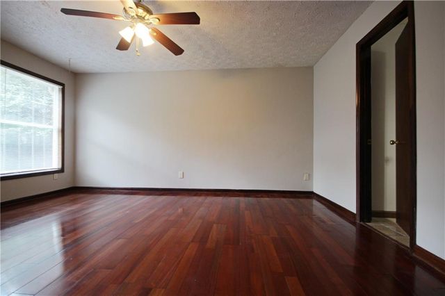 3310 Chastain Crossing, Marietta, GA 30066