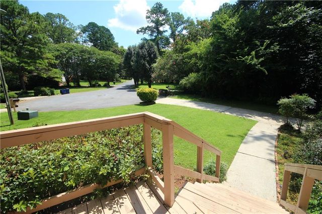 3310 Chastain Crossing, Marietta, GA 30066