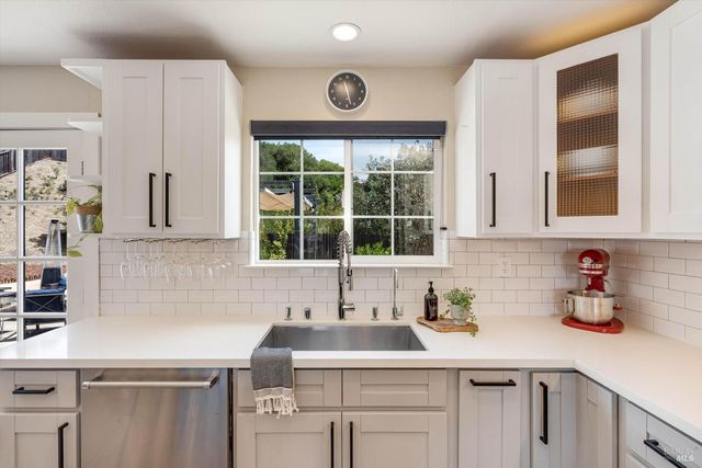 412 Arrowhead Ct, Vallejo, CA 94589