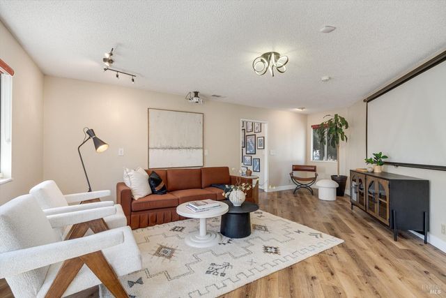 412 Arrowhead Ct, Vallejo, CA 94589