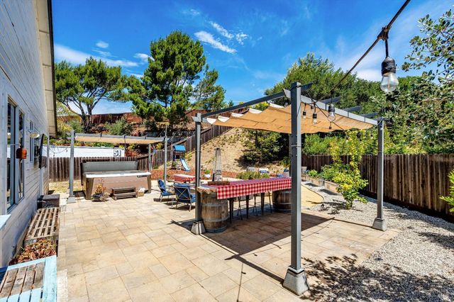 412 Arrowhead Ct, Vallejo, CA 94589