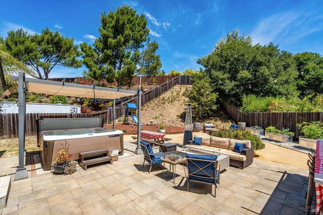412 Arrowhead Ct, Vallejo, CA 94589