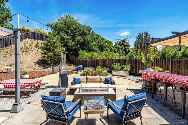412 Arrowhead Ct, Vallejo, CA 94589