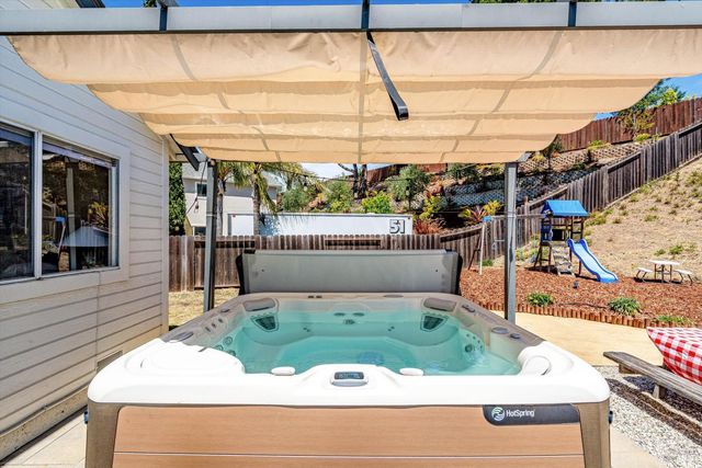 412 Arrowhead Ct, Vallejo, CA 94589