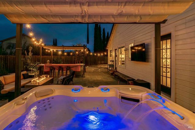 412 Arrowhead Ct, Vallejo, CA 94589