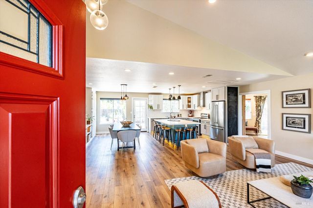 412 Arrowhead Ct, Vallejo, CA 94589