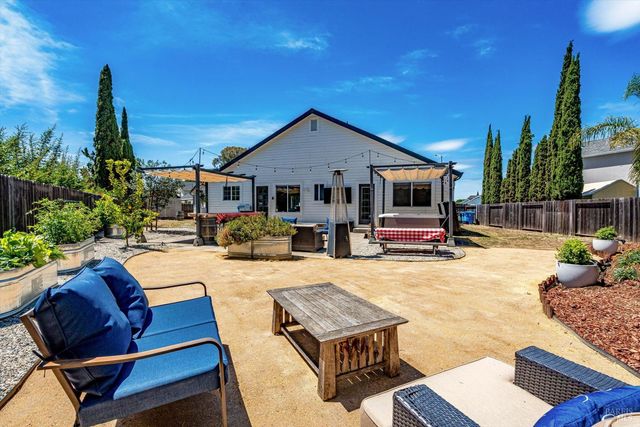 412 Arrowhead Ct, Vallejo, CA 94589