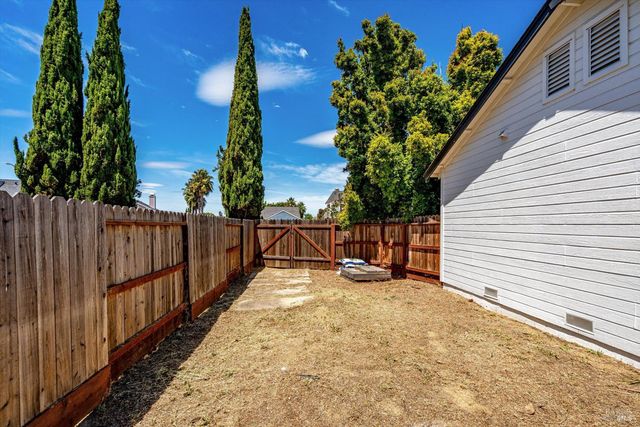 412 Arrowhead Ct, Vallejo, CA 94589
