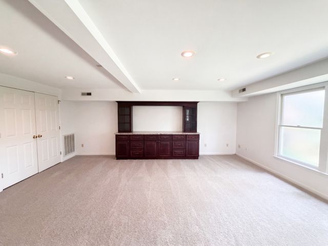 840 Highland Crest Dr, Nashville, TN 37205