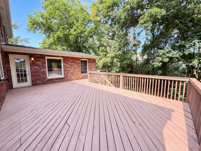 840 Highland Crest Dr, Nashville, TN 37205
