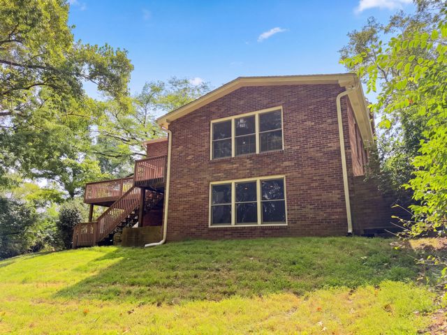 840 Highland Crest Dr, Nashville, TN 37205