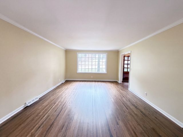 840 Highland Crest Dr, Nashville, TN 37205