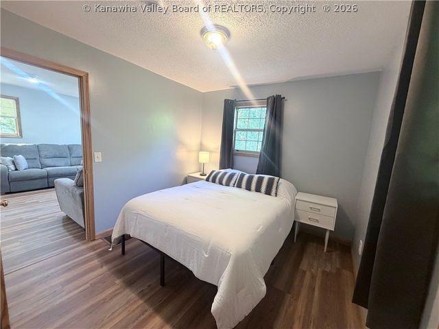 132 Roberts Road, Dunbar, WV 25064