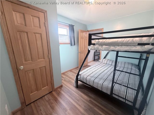 132 Roberts Road, Dunbar, WV 25064