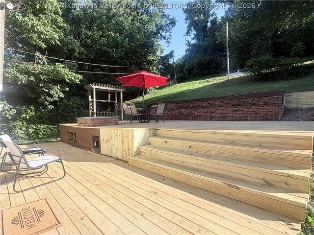 132 Roberts Road, Dunbar, WV 25064