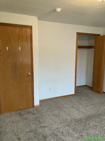 1519 SW Harbor Drive, Mcminnville, OR 97128