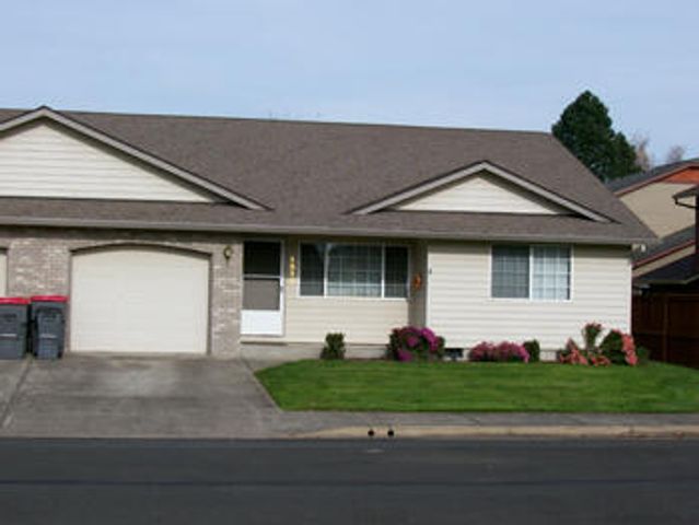 1519 SW Harbor Drive, Mcminnville, OR 97128