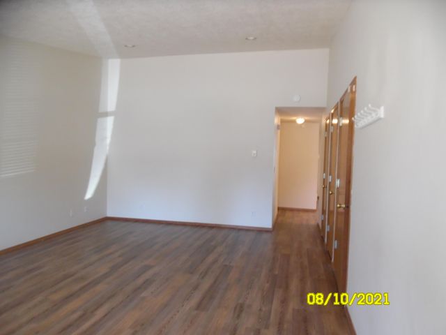 1519 SW Harbor Drive, Mcminnville, OR 97128