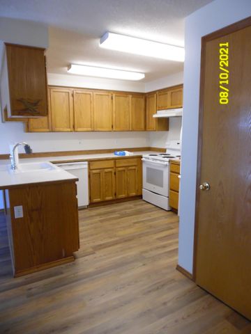 1519 SW Harbor Drive, Mcminnville, OR 97128