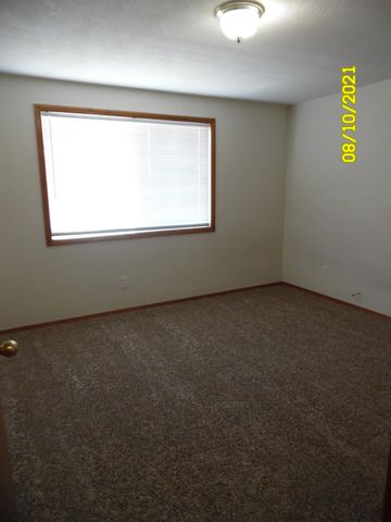 1519 SW Harbor Drive, Mcminnville, OR 97128