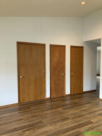 1519 SW Harbor Drive, Mcminnville, OR 97128