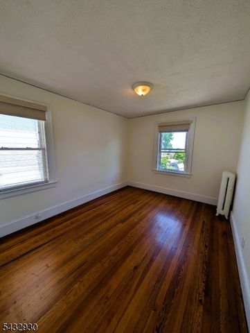 8 Witherspoon St, Nutley Twp., NJ 07110
