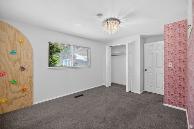 125 S 200 W, Farmington, UT 84025