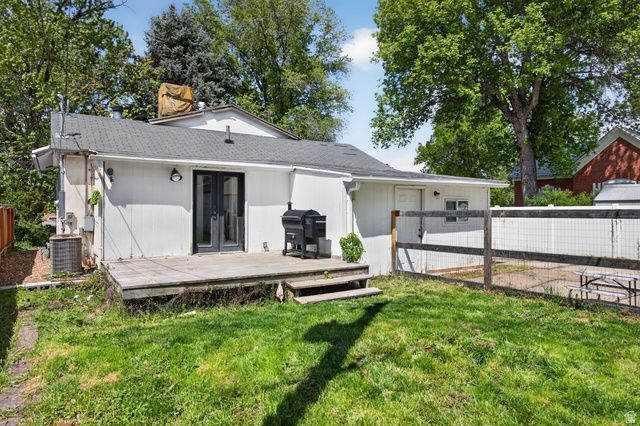 125 S 200 W, Farmington, UT 84025