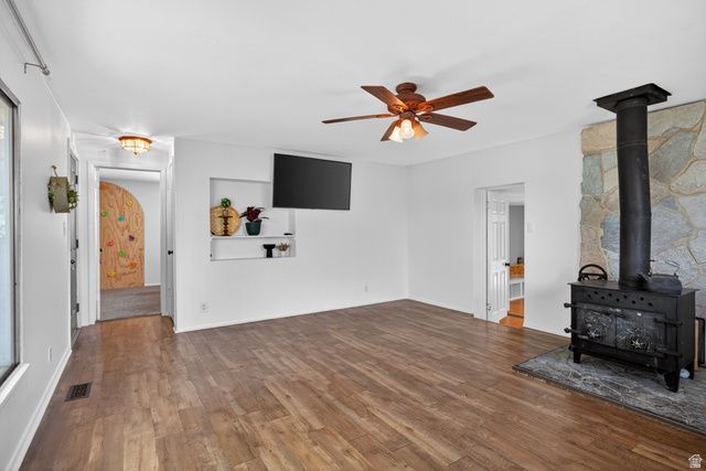 125 S 200 W, Farmington, UT 84025