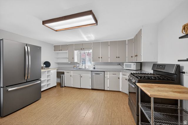 125 S 200 W, Farmington, UT 84025