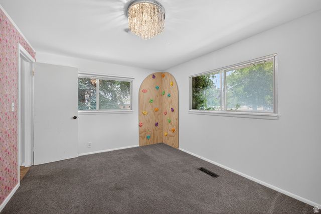 125 S 200 W, Farmington, UT 84025