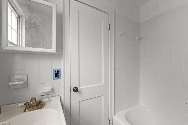 3617 Sharpley AVE, Norfolk, VA 23513