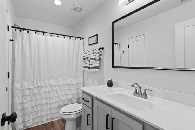 510 Calista Rd, White House, TN 37188