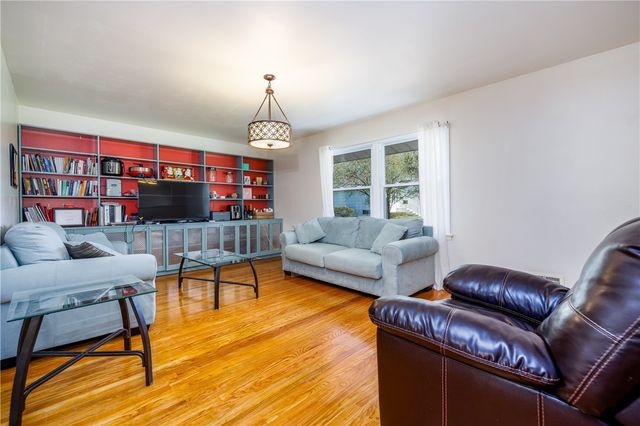 220 Parkwood Avenue, Brighton, NY 14620