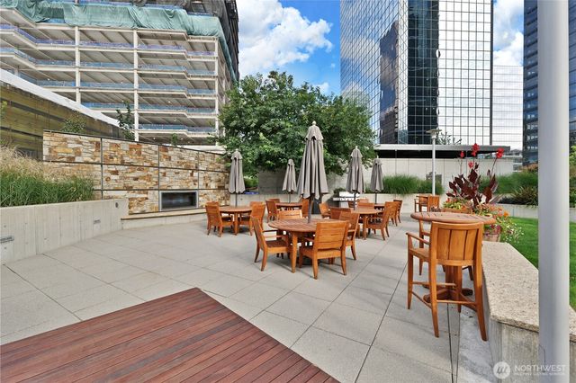 10700 NE 4th Street #1406, Bellevue, WA 98004