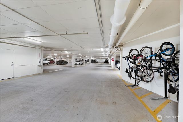 10700 NE 4th Street #1406, Bellevue, WA 98004