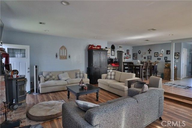 830 W Avenue J4, Lancaster, CA 93534